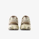 New Balance 9060 (Baige) - Image 3